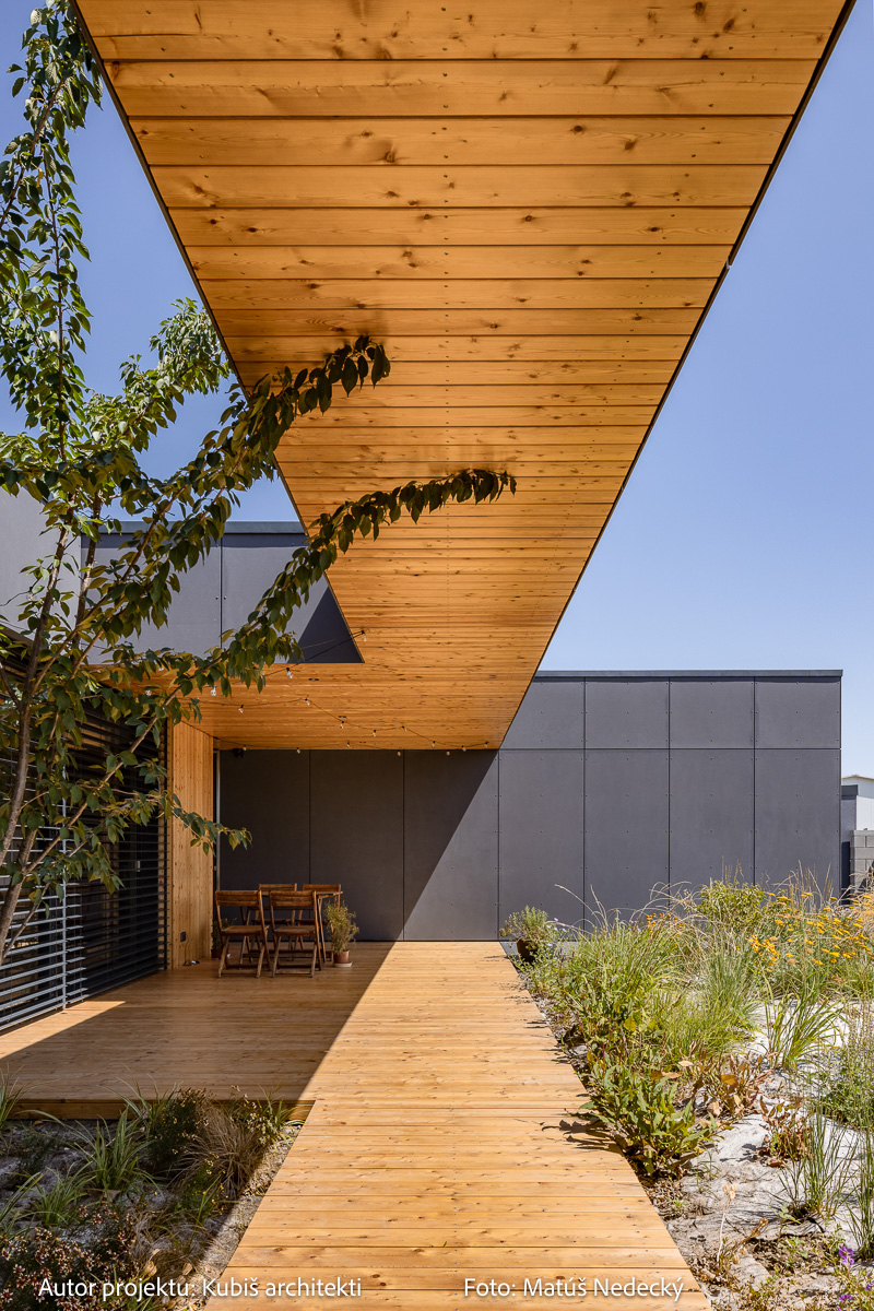  Realizácia: ÚSPORNÉ DREVODOMY s.r.o. 